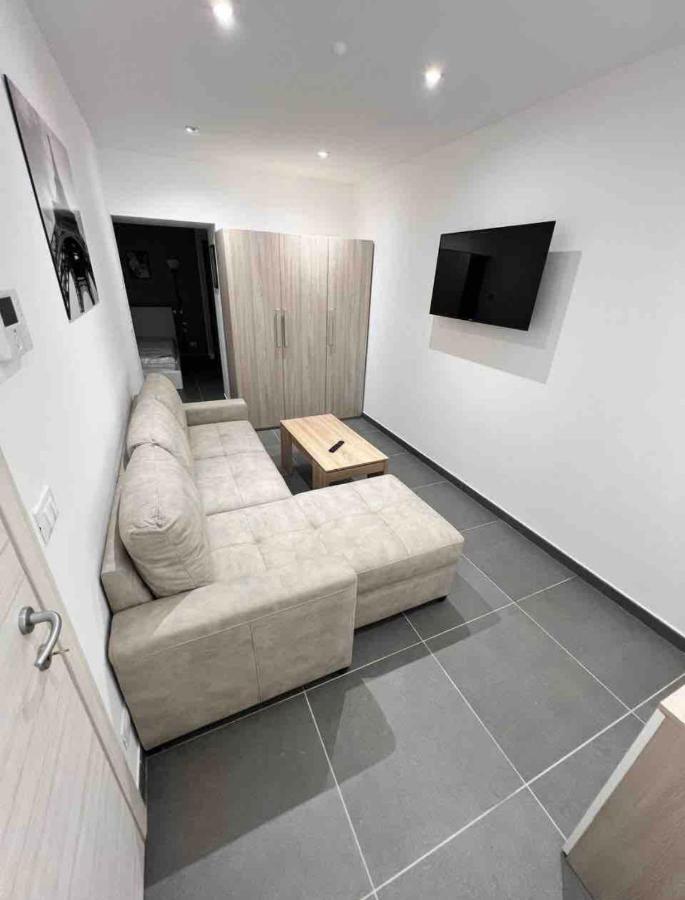 Pregevole Duplex A 1 Minuto Dalla Metro Apartment Collegno Exterior foto